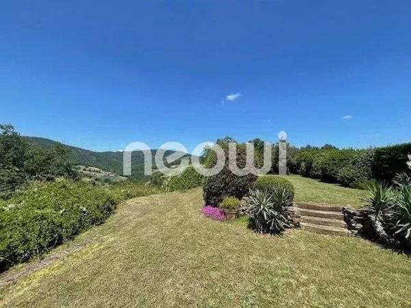 Bijou en Pierres Dorées | Vue campagne beaujolaise | 5 chambres |