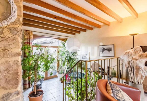 Bijou en Pierres Dorées | Vue campagne beaujolaise | 5 chambres |