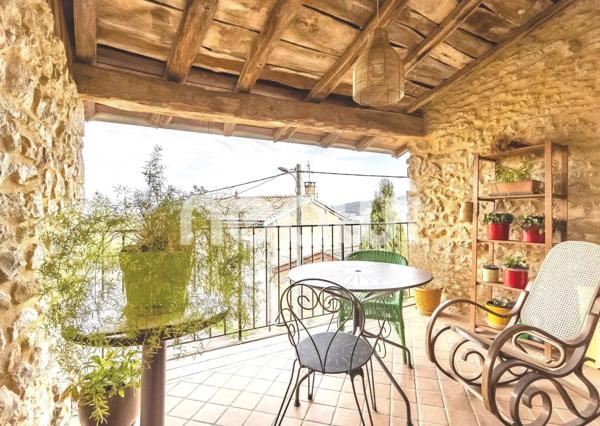Bijou en Pierres Dorées | Vue campagne beaujolaise | 5 chambres |
