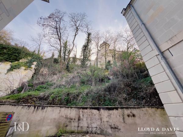 Studio Charmant avec Place de Parking Sécurisée - Idéal pour Investissement ou Première Acquisition