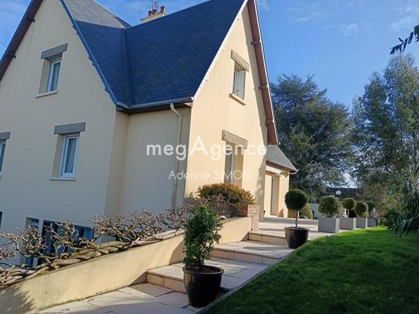 Maison à ISIGNY-LE-BUAT, 50540 - 9 pièces 242m²