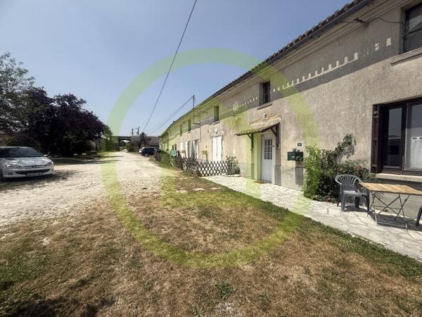 Immeuble à ANAIS (16560)