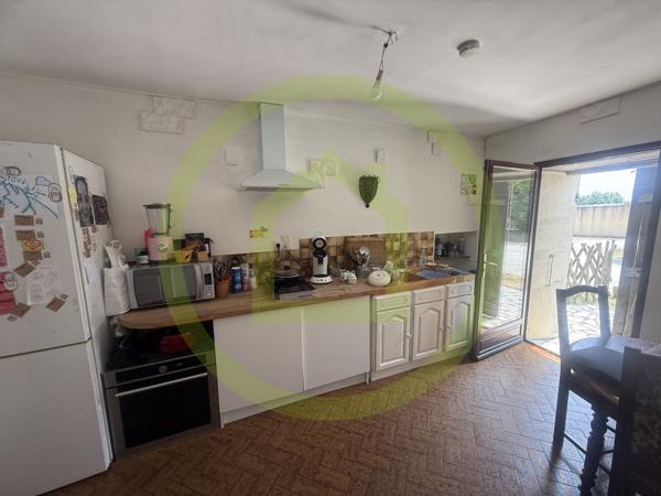 Immeuble à ANAIS (16560)