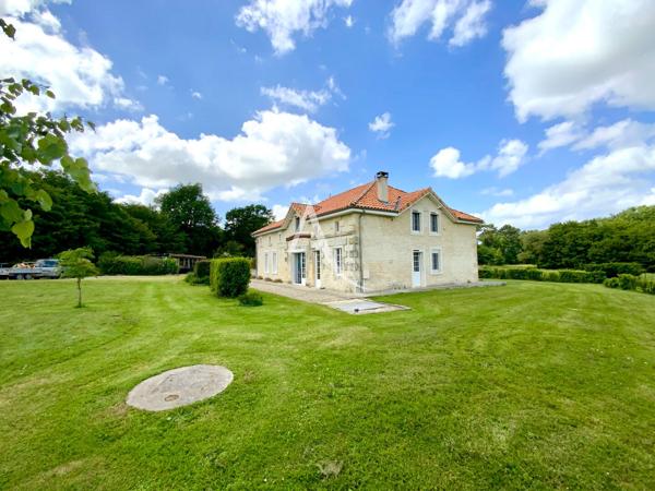 Maison Villexavier 8 pièce(s) 266 m2