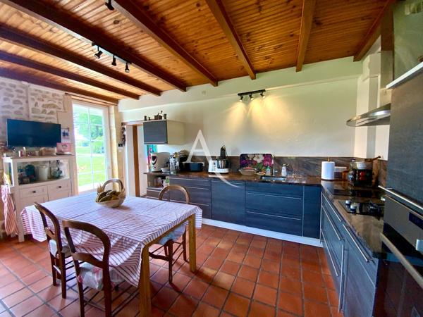Maison Villexavier 8 pièce(s) 266 m2
