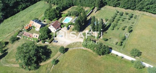 DOMAINE D’EXCEPTION AU CŒUR DE LA NATURE – PLUS DE 25 HECTARES – ÉTANG – PISCINE – GÎTES