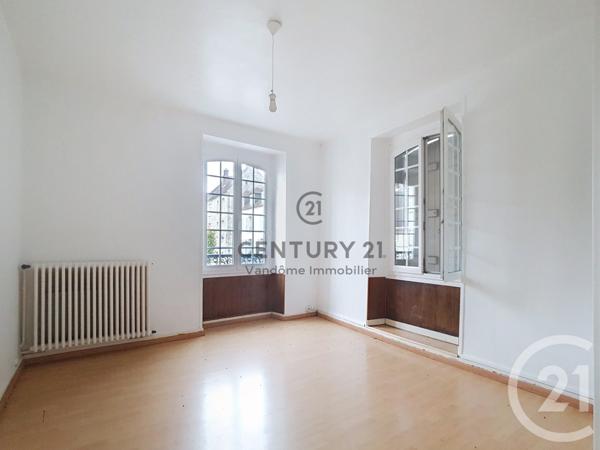 Immeuble à vendre  160 m2 CREPY EN VALOIS - 60