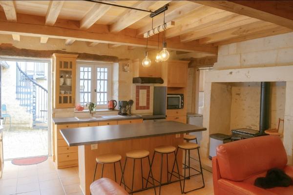 Belle propriété de charme en pierre avec gîtes, piscine et dépendances Chancelade