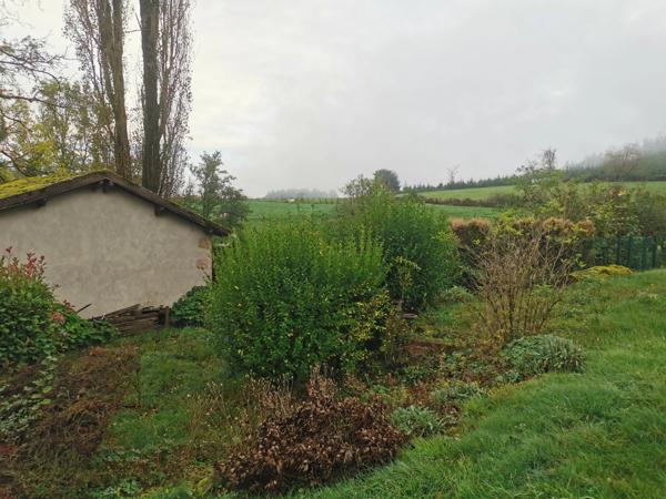 Maison à vendre 6 pièces AIGUEPERSE (69) - 152m² - 4 chambres - garage ouvert - dépendance - terrain 923 m²