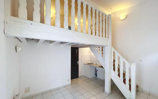 Appartement à vendre    2 pièces • 24,44 m2 Bourg-lès-Valence