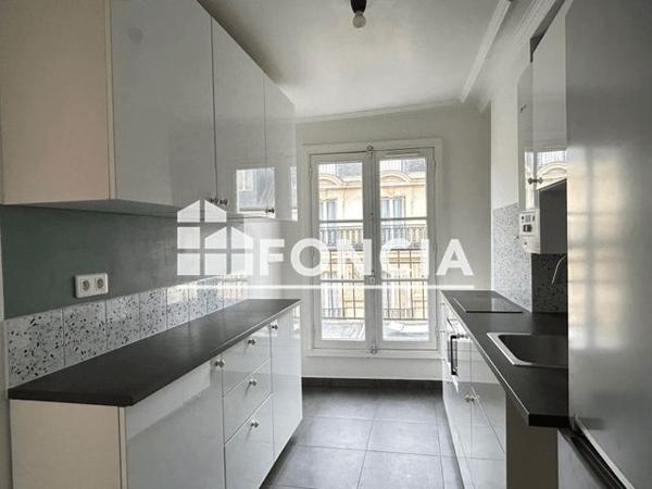 Location Appartement 4 pièces 76.51 m² - 64 RUE RAMBUTEAU Paris 75003