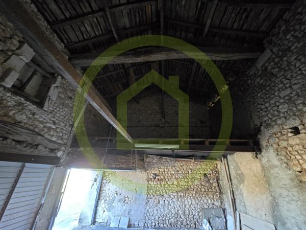 Maison à SAINT BONNET SUR GIRONDE (17150)