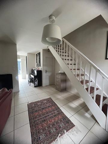 Pavillon individuel 132 M2 sans vis à vis.