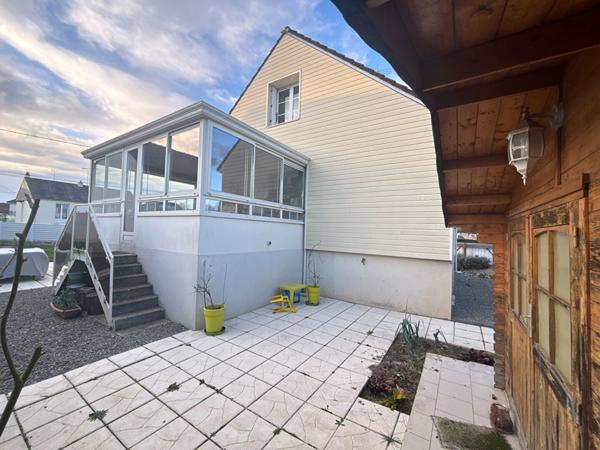 Maison dans le bourg d'Entrammes - 5p -127.87 m2 - 4 chambres