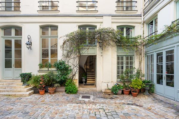 Dernier étage à réinventer dans le quartier des Archives