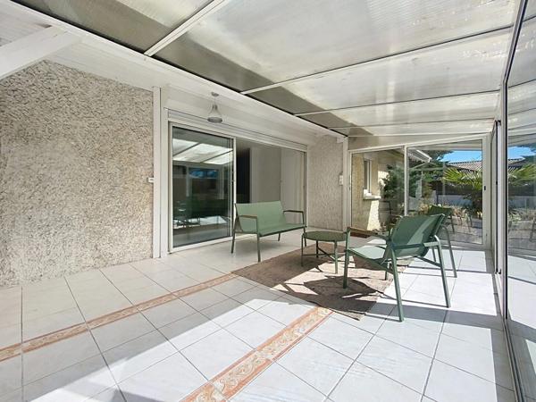 GUJAN-MESTRAS ! Maison 4 pièces de 125 m2 avec véranda, garage et patio !