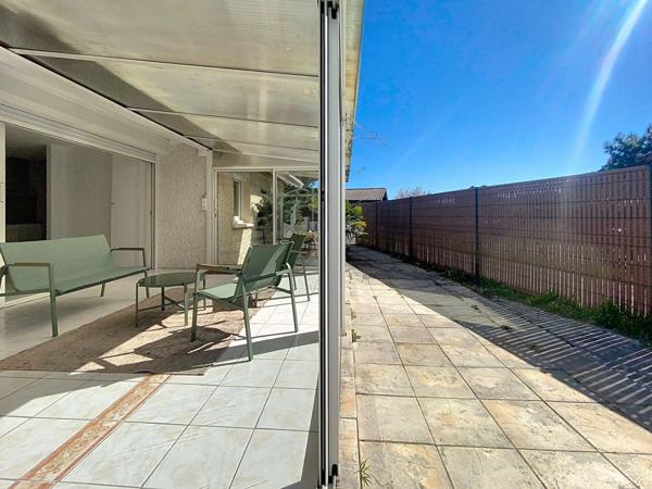 GUJAN-MESTRAS ! Maison 4 pièces de 125 m2 avec véranda, garage et patio !