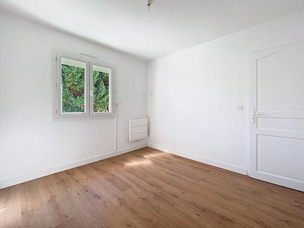 GUJAN-MESTRAS ! Maison 4 pièces de 125 m2 avec véranda, garage et patio !