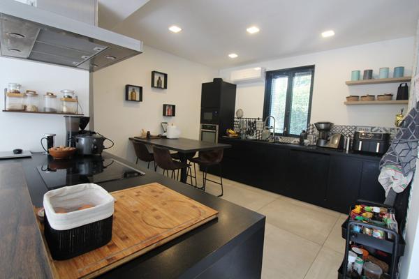 MAISON SAINT MARTIAL T5/6 - QUARTIER PRIVILEGIE