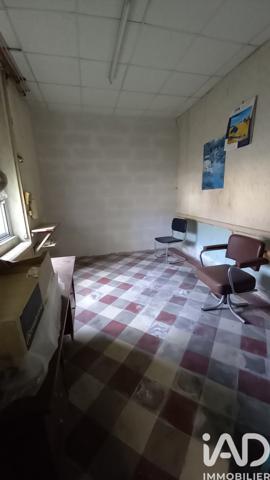 Maison à vendre 10 pièces 311,5 m² Saint-Bonnet-sur-Gironde