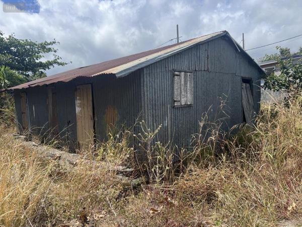 Maison à vendre à Saint-Pierre à la Réunion (97410), ref : 97411-338