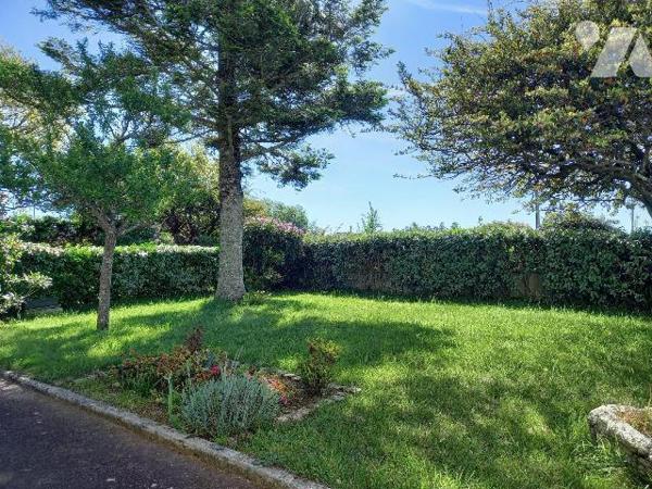 LANVEOC - EN EXCLUSIVITE - Vue rade de Brest, à proximité du bourg, maison à rénover offrant, c...