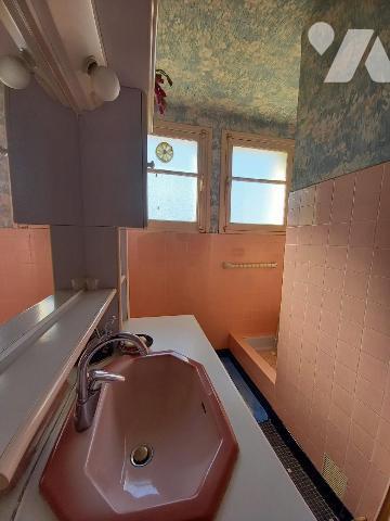 LANVEOC - EN EXCLUSIVITE - Vue rade de Brest, à proximité du bourg, maison à rénover offrant, c...