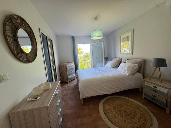 Bas Du Fort T3 meublé