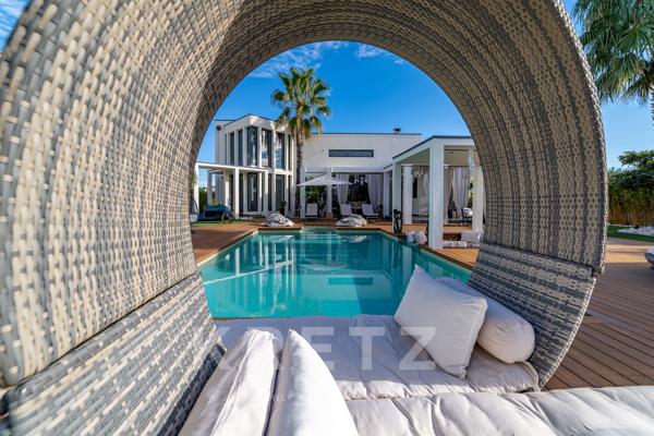 Villa contemporaine en bord de mer