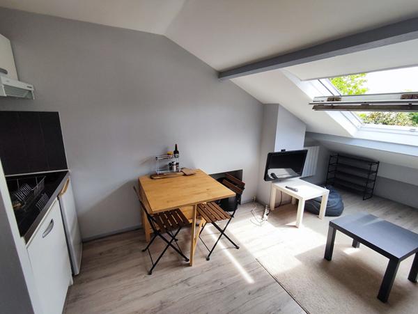 T2 mansardé - entièrement meublé - Quartier Giraudeau