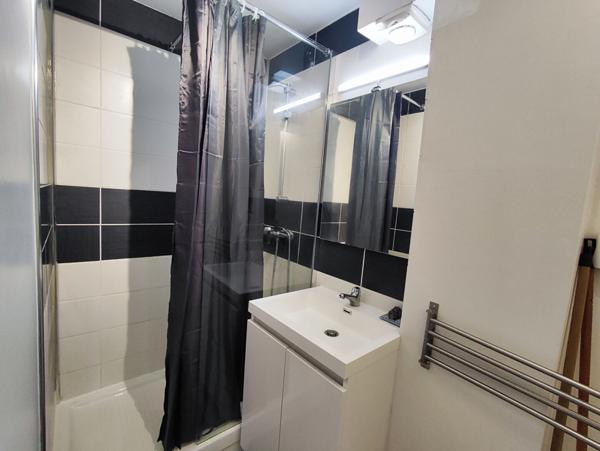 T2 mansardé - entièrement meublé - Quartier Giraudeau