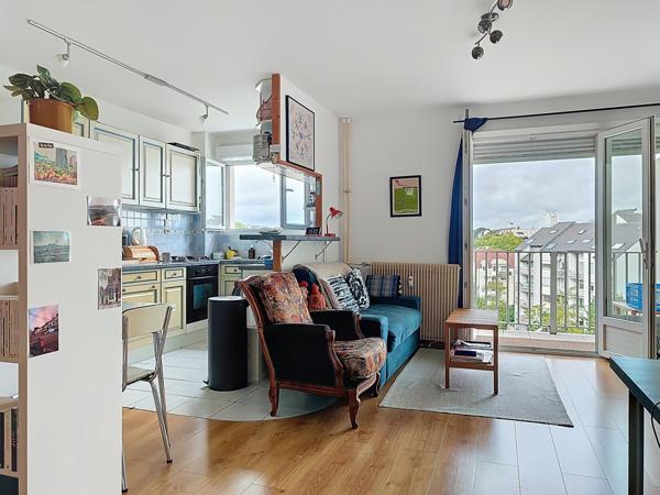 T2 lumineux - avec balcon et place de parking