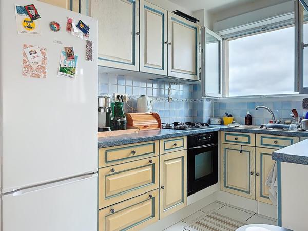 T2 lumineux - avec balcon et place de parking