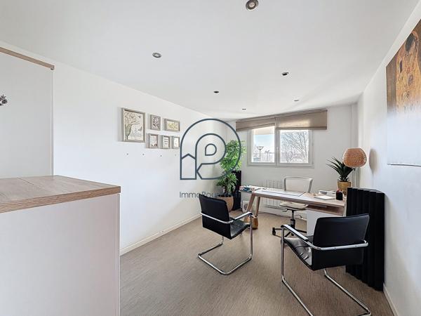 🏢 LILLE – BOIS BLANC | BUREAUX 70 M² + GARAGE | EMPLACEMENT STRATÉGIQUE