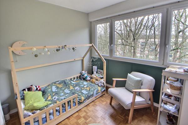 APPARTEMENT COUP DE COEUR_4 pièce(s) 74 m2 €210 000 ** - Référence 1719