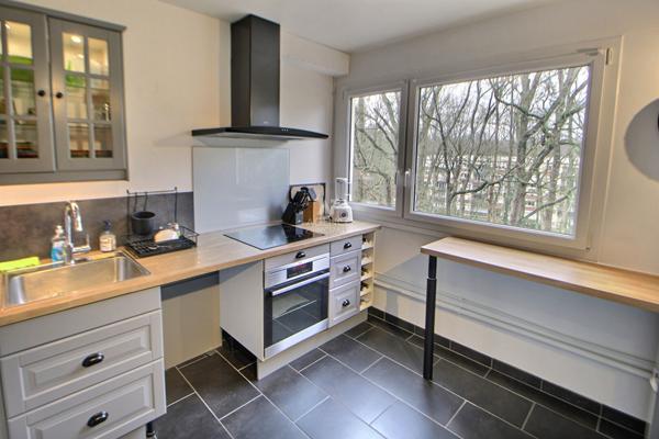 APPARTEMENT COUP DE COEUR_4 pièce(s) 74 m2 €210 000 ** - Référence 1719