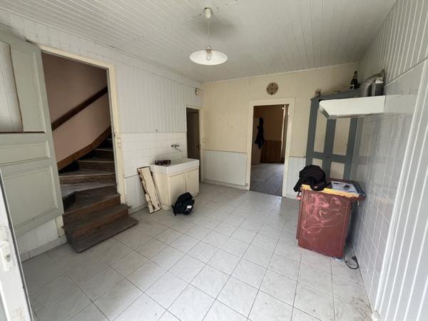 Maison à vendre |  Saint-Jean-d'Angély |  5 pièces | 74 m²