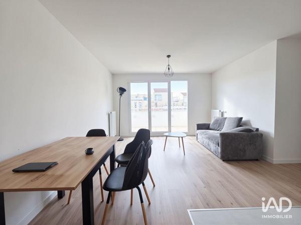 Location appartement 3 pièces 60 m² Villeneuve-le-Roi