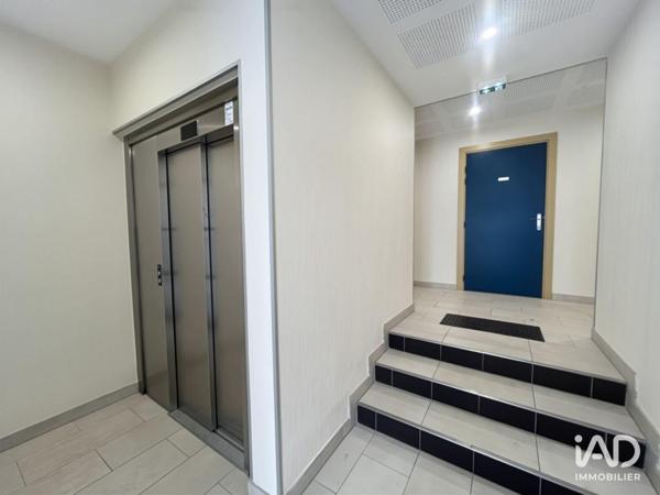 Location appartement 3 pièces 60 m² Villeneuve-le-Roi