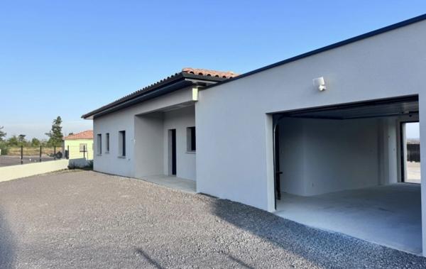 Vente Villa Neuve et piscine Joyeuse   