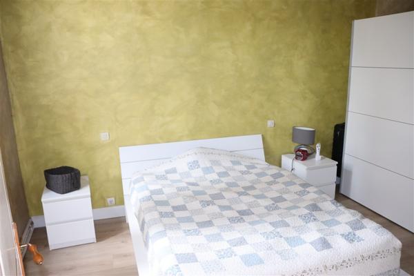 Maison 5 pièce(s) 3 chambre(s) 135 m²