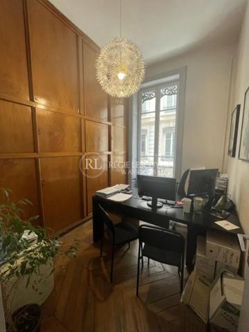 Bureau à louer à Lyon (69002)