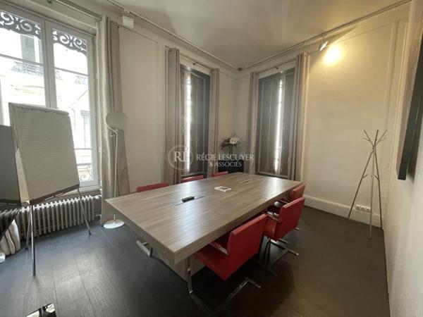 Bureau à louer à Lyon (69002)