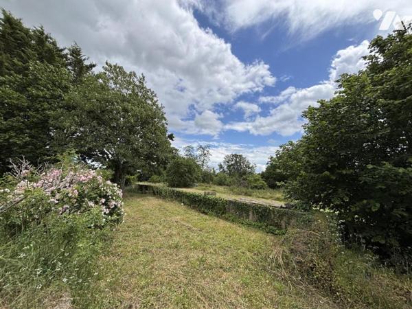 Fermette de 93 m² située sur une parcelle de 11790m²