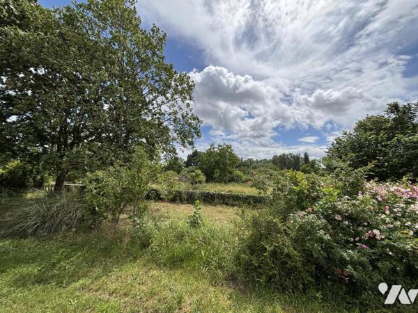 Fermette de 93 m² située sur une parcelle de 11790m²