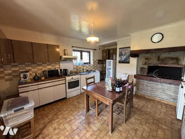 Fermette de 93 m² située sur une parcelle de 11790m²