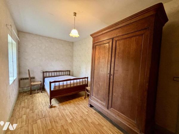 Fermette de 93 m² située sur une parcelle de 11790m²