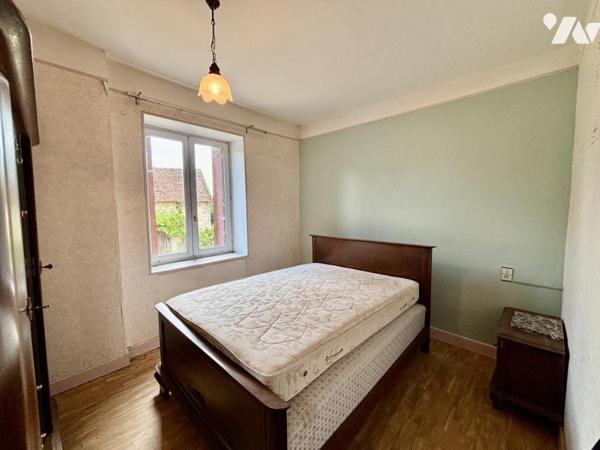 Fermette de 93 m² située sur une parcelle de 11790m²
