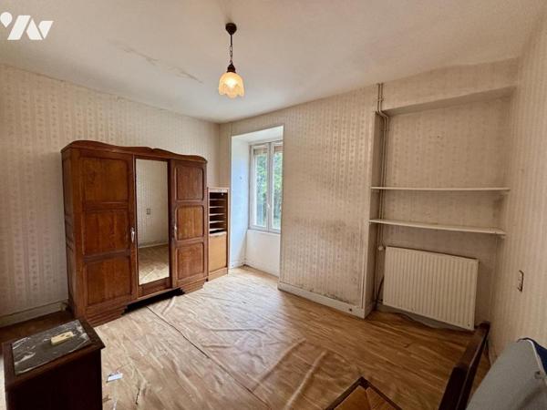 Fermette de 93 m² située sur une parcelle de 11790m²