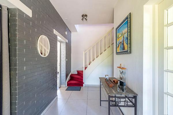 Maison à vendre 12 pièces 248m² Saint-Amand-les-Eaux (59230)